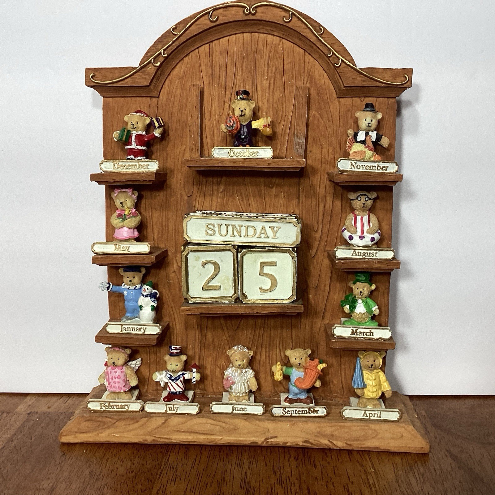 Avon Perpetual Bear Calendar Monthly Table Top Resin Vintage Missing Backer Card