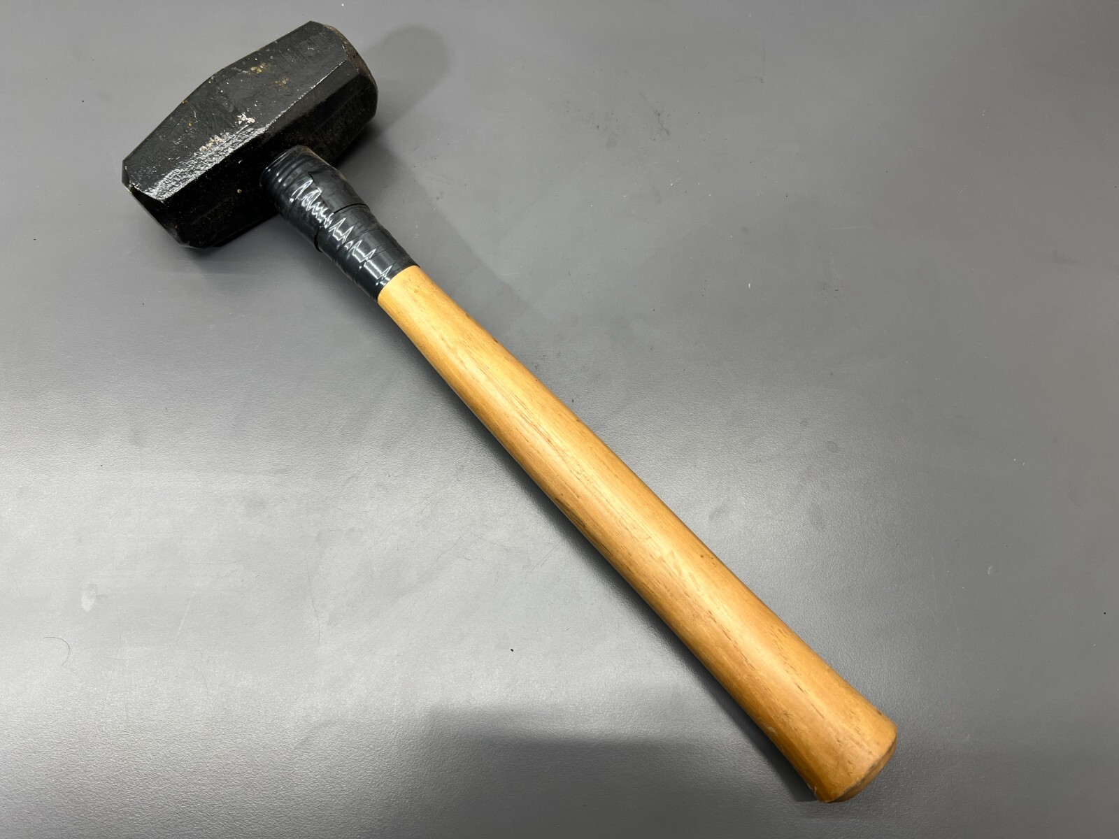 (H1) VINTAGE O.H.I NANNEN 4 LB HEAT TREATED SLEDGE HAMMER - EXC COND - USA