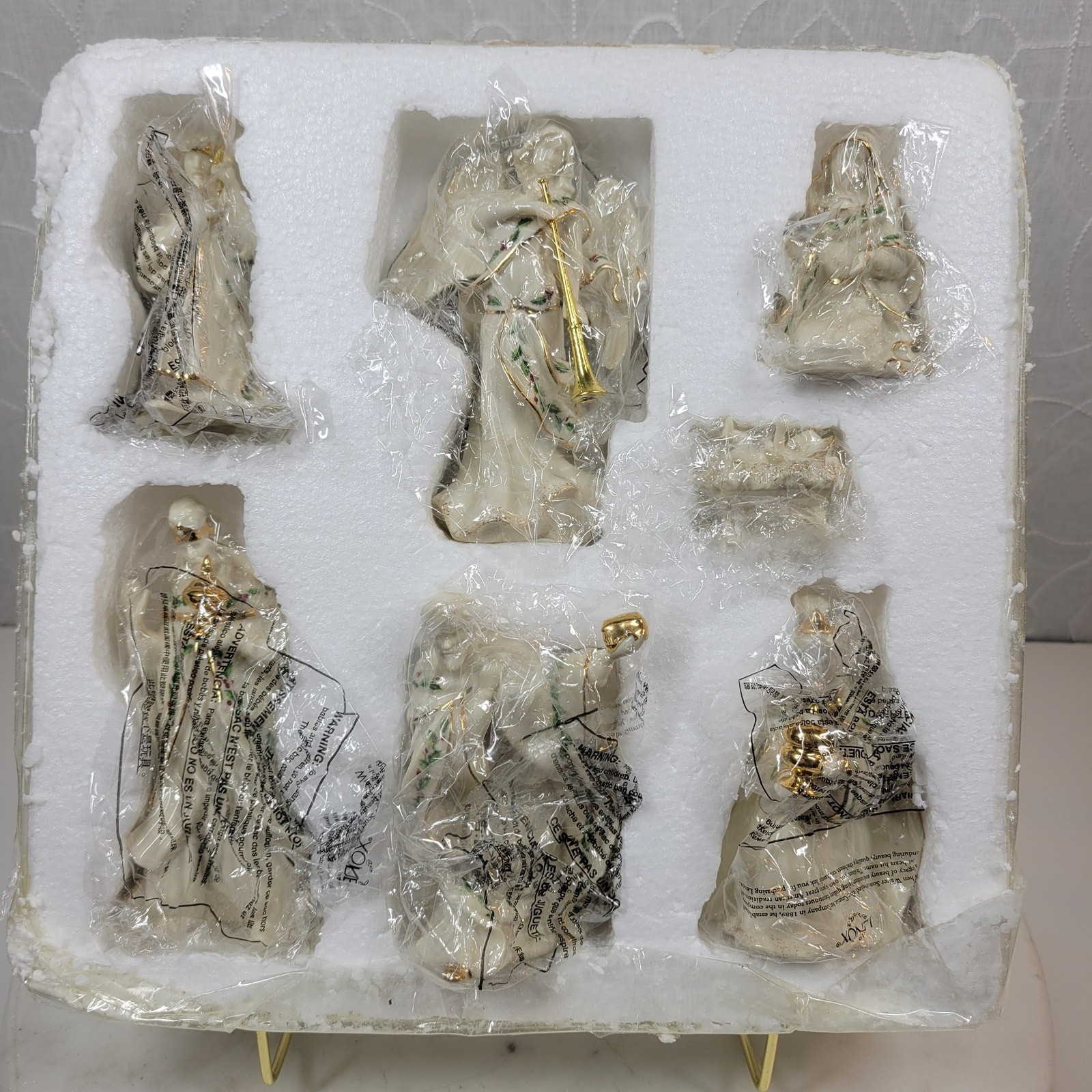 Lenox Christmas Nativity Set Ivory Porcelain 24 kt Gold Trim NEW Dead Stock 7 Pc