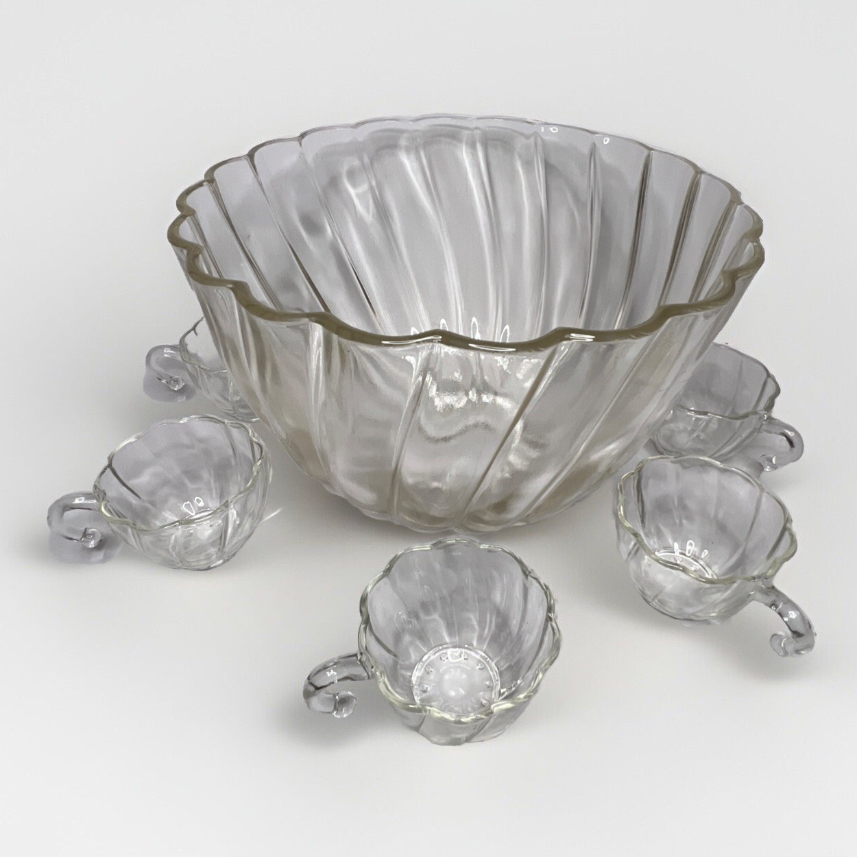 Vintage Newland Schneeloch Piek Co 1950\'s Punch Bowl In The Claridge 10 Cups