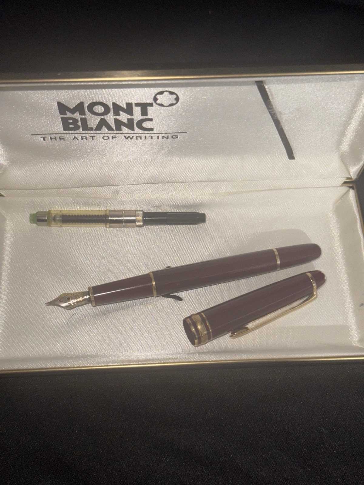 Vintage Burgundy Montblanc Meisterstuck 4810 Fountain Pen 14k Nib Vintage Burgundy Montblanc Meisterstuck 4810 Fountain Pen 14k Nib