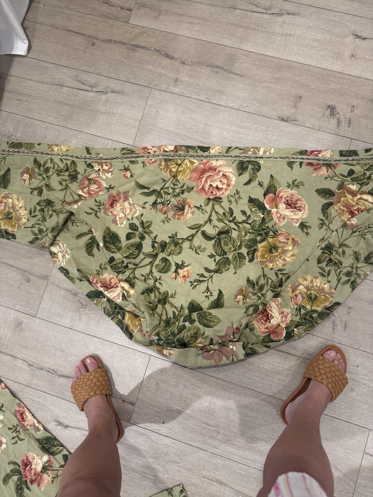 Brand New Waverly Balloon Valance