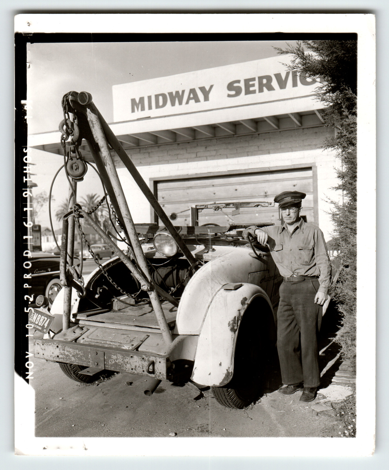 Photo LaSalle Tow Truck Wrecker Midway Service Station Vintage Late 1930s