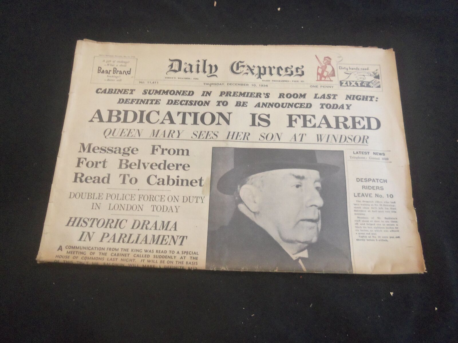 1936 DEC 10 DAILY EXPRESS NEWSPAPER - LONDON - ABDICATION IS FEARED - NP 5755