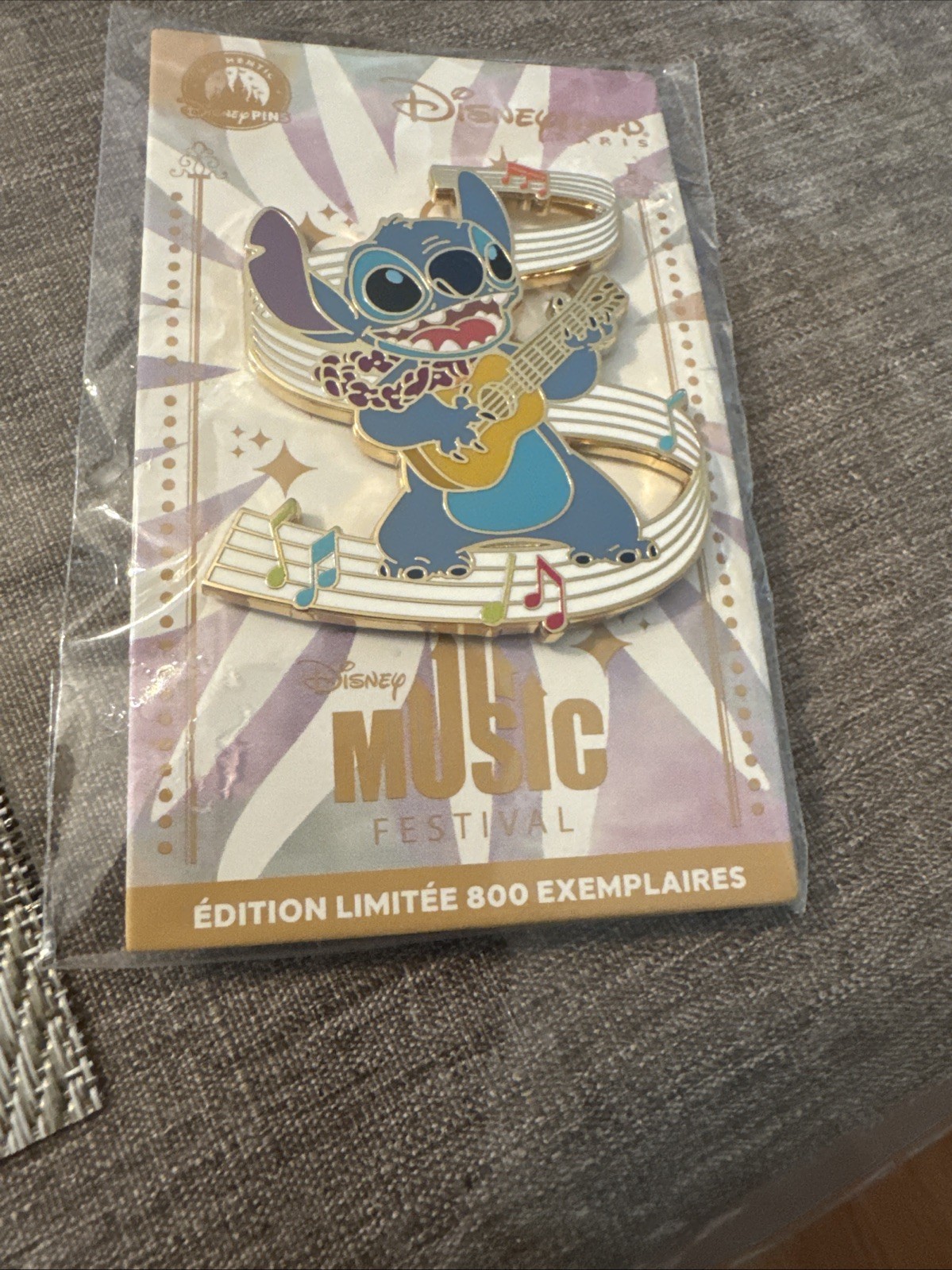 DISNEY PIN PARIS Music Festival STITCH LE 800 Ukulele New on Card HTF DLP