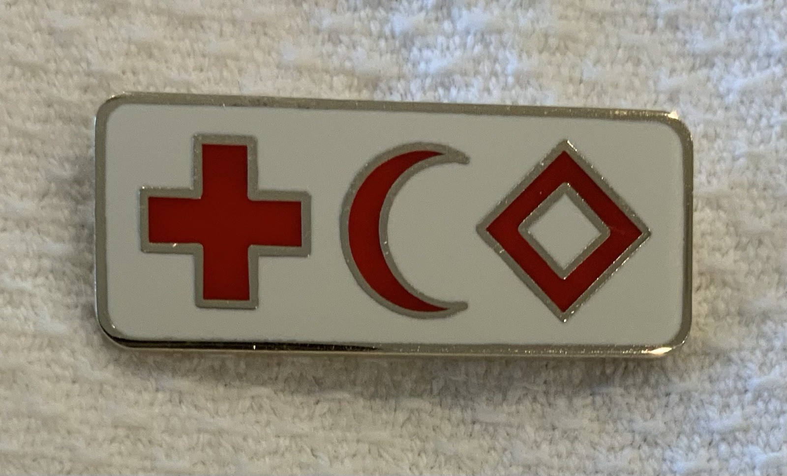 ARC American Red Cross ICRC Lapel Pin 2005