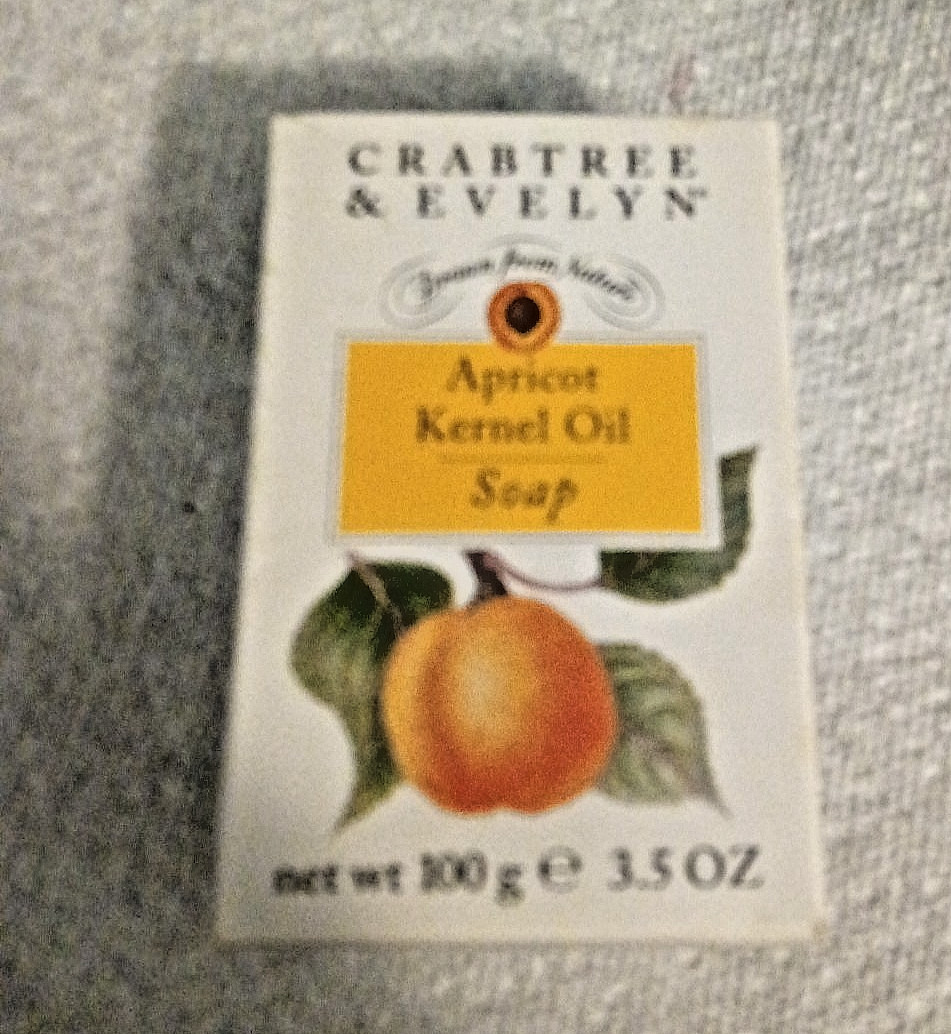 Vintage Crabtree & Evelyn Apricot Kernel Oil Soap Drawn from Nature 3.5oz