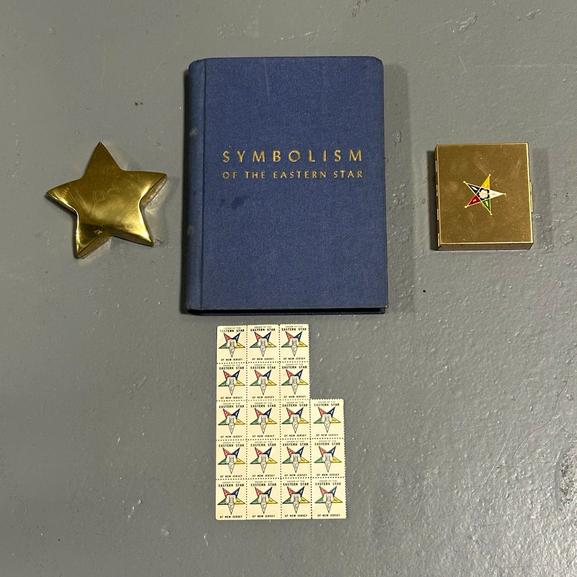 Order of the Eastern Star 1956 Lot w/ Book, Pins, Stickers/Labels, Compact Order of the Eastern Star 1956 Lot w/ Book, Pins, Stickers/Labels, Compact