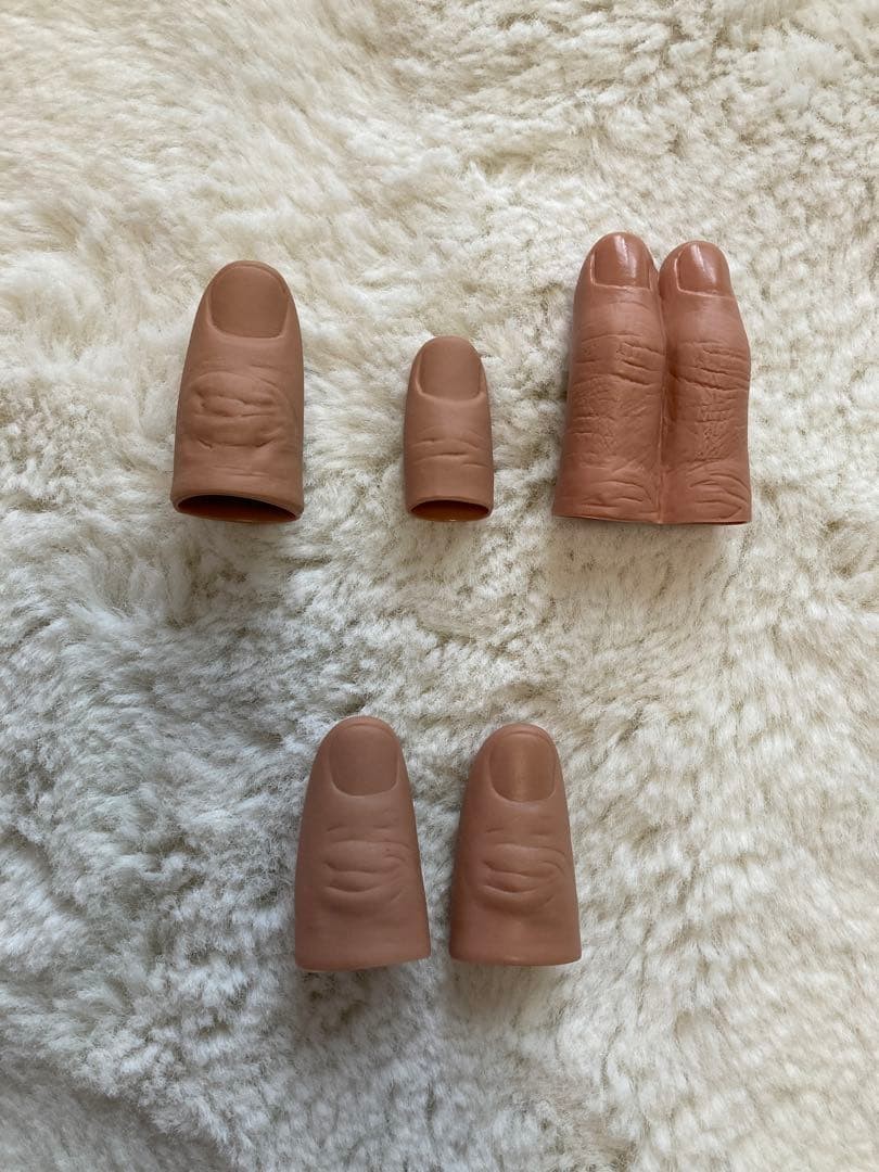 Realistic Skin Tone Magic Thumb Tips 5pc Set Collectible13+ Party Goods H538