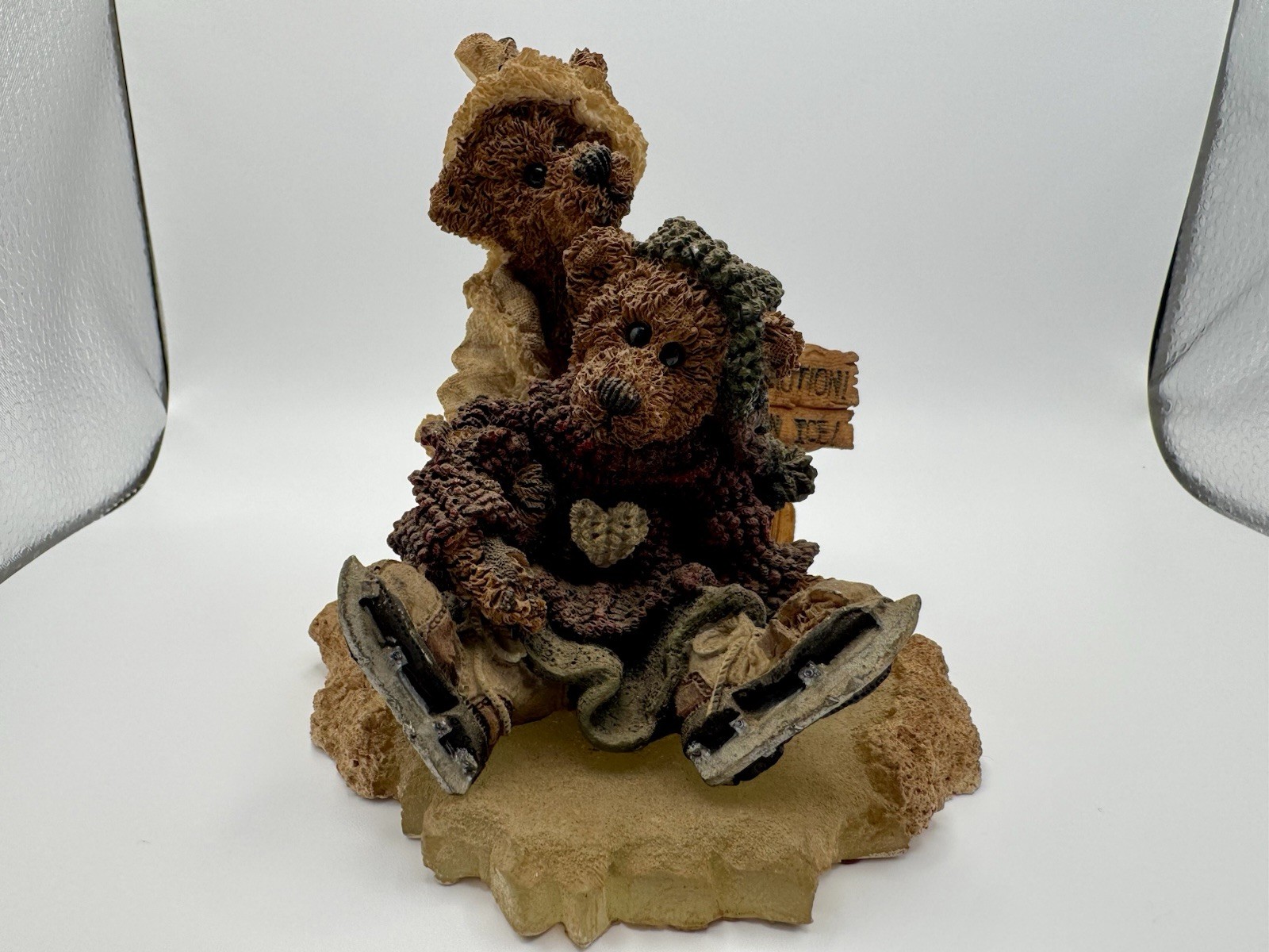Boyds Bears Bearstone Simone & Bailey Helping Hands Figurine 2267 Vintage 1995 Boyds Bears Bearstone Simone & Bailey Helping Hands Figurine 2267 Vintage 1995