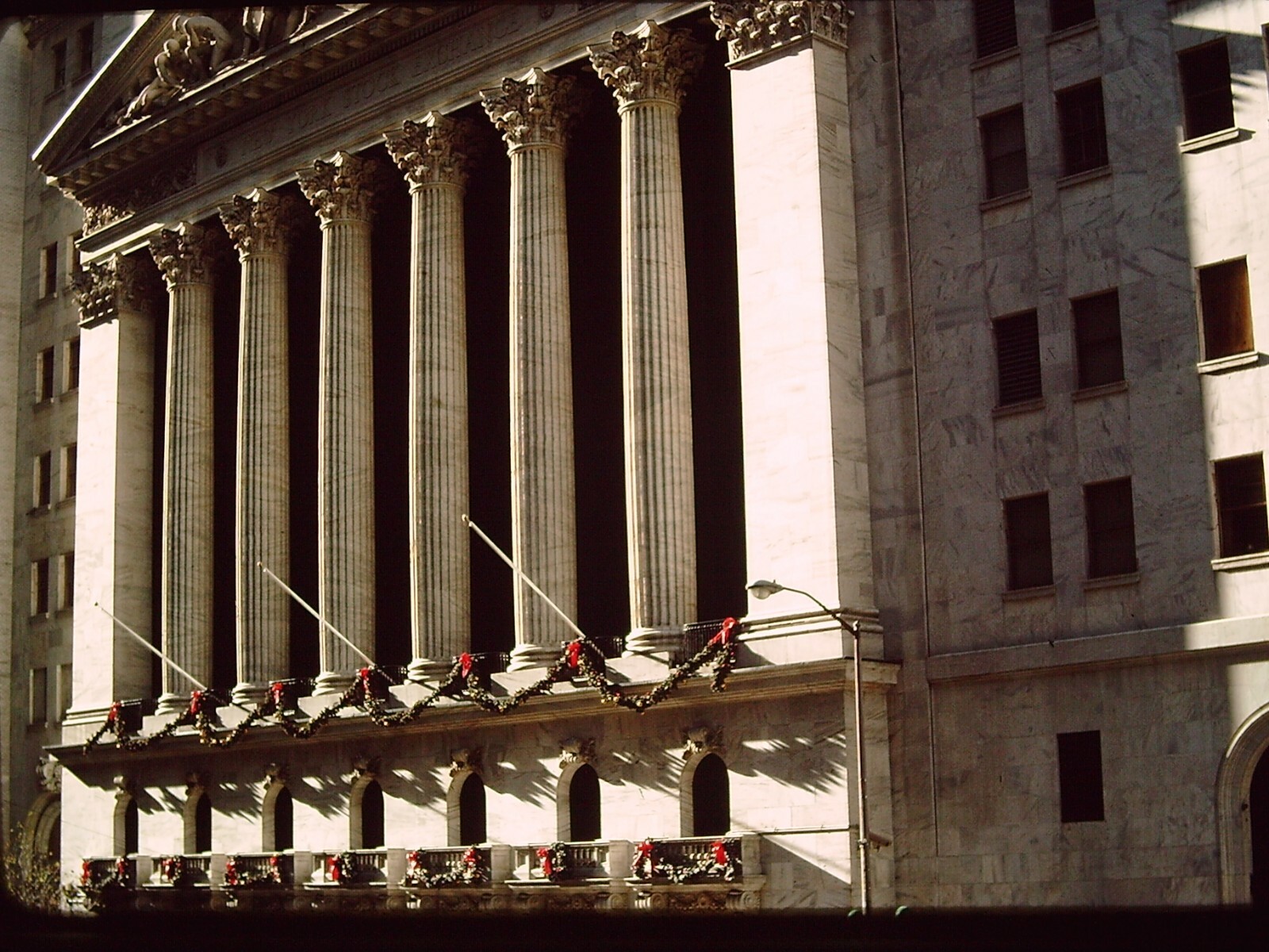 New York Stock Exchange Christmas NYC 35mm Slide #16 Vtg Amateur Photo 1980s