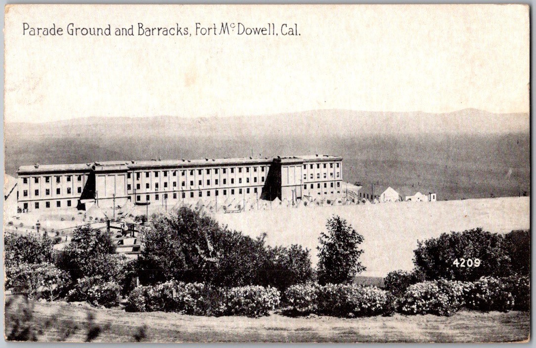 Antique 1910\'s Postcard Parade Ground & Barracks Fort McDowell California PNC