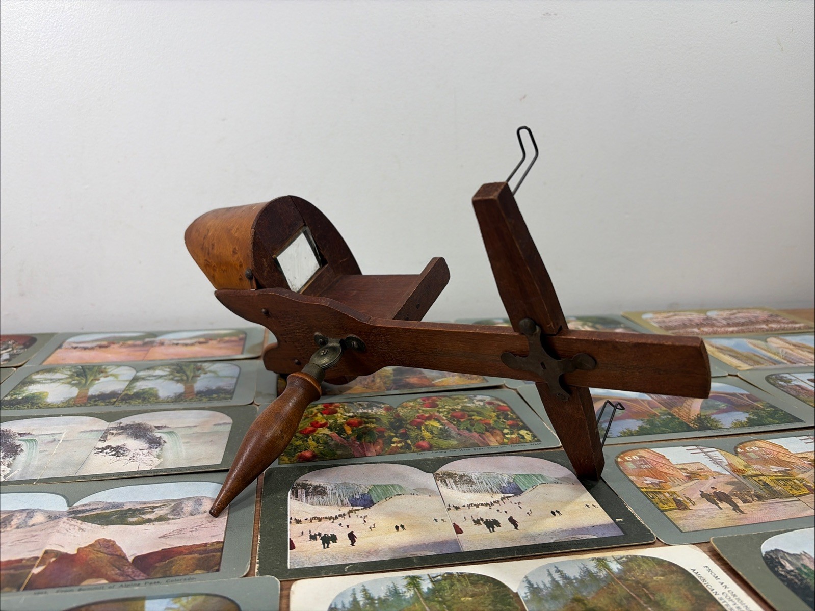 Underwood Perfecscope Stereoscope 3D Viewer w/Stereographic Cards~Antique 1890s