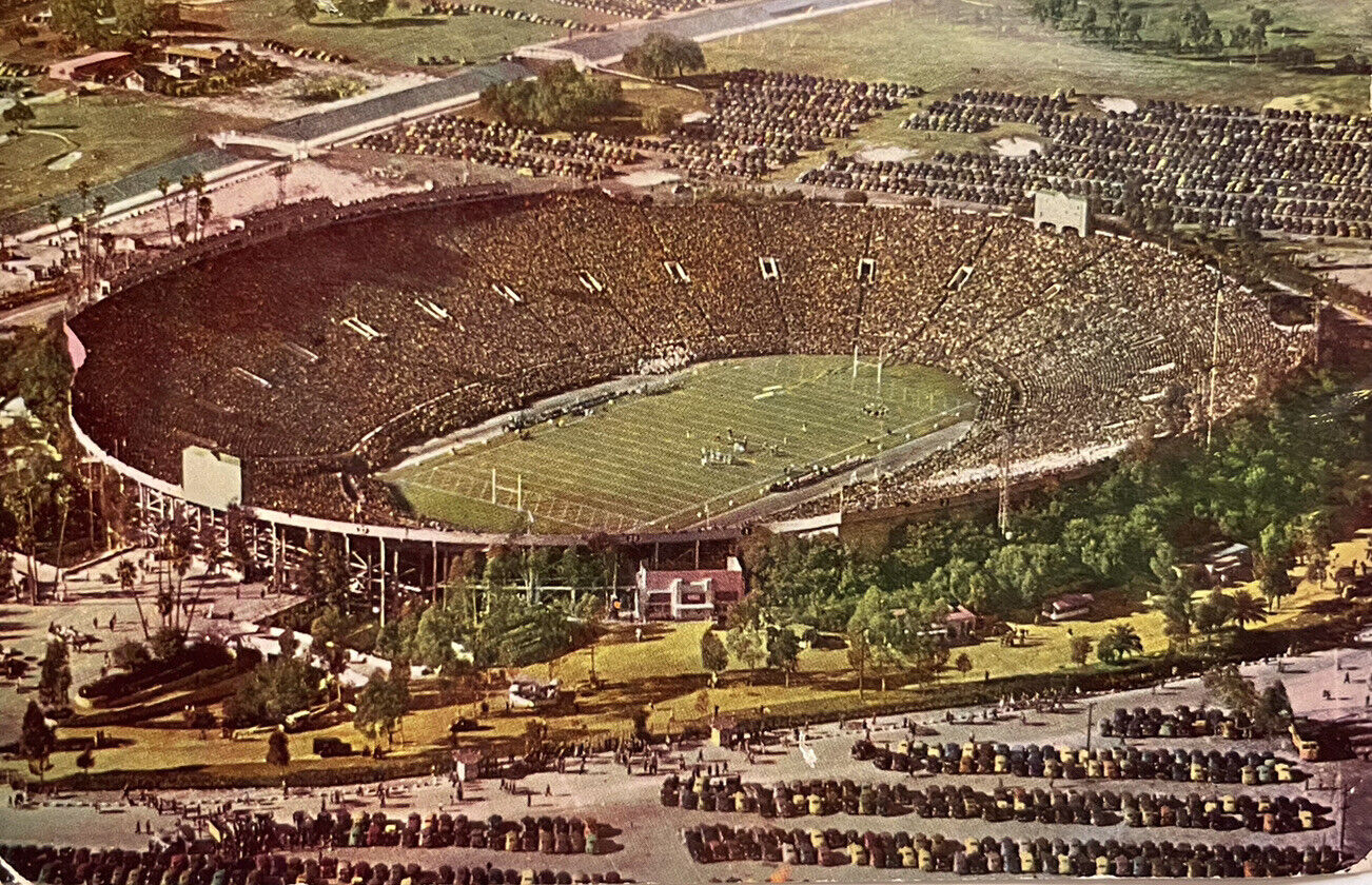 Rose Bowl, Pasadena California CA - Postcard - Football - c1953