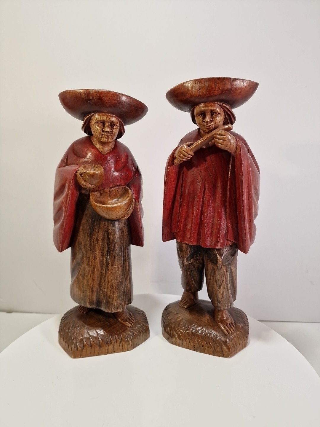 VTG Wood Hand Carved 12\