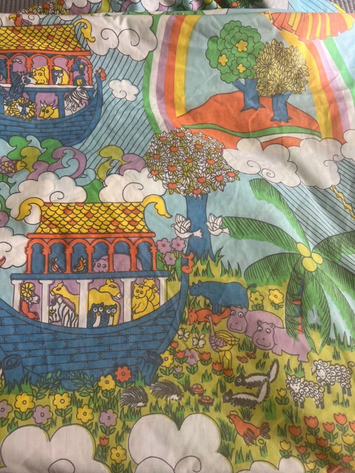 VINTAGE Noahs Ark Funky Psychedelic Colored Queen Fitted Bottom Sheet