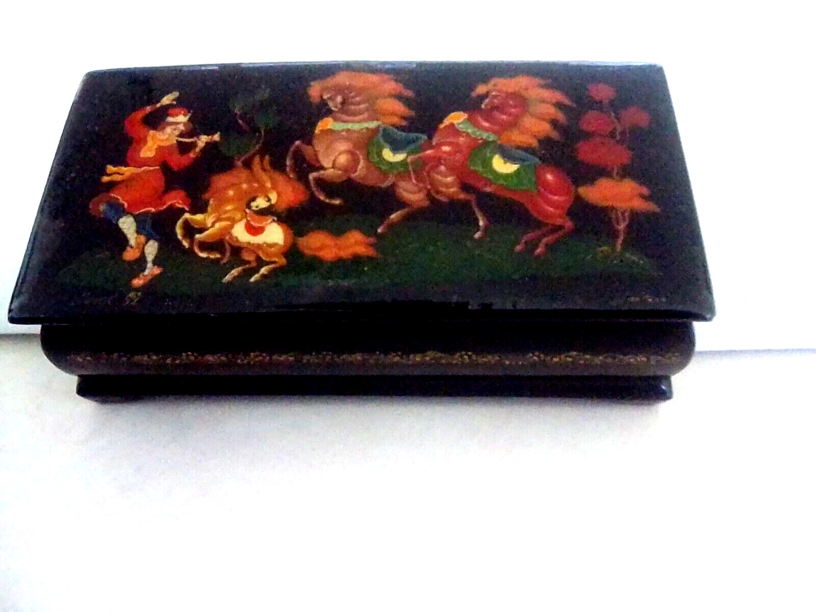 Russian (Palekh) Black Lacquered Wood Troika Hinged Trinket Box (Signed))