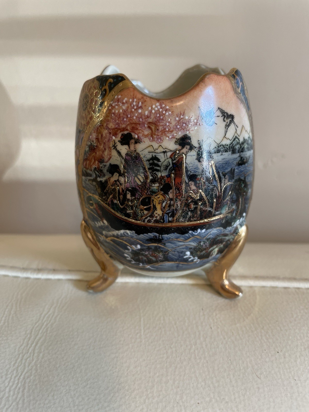 Vintage Satsuma Hand-Painted Gilt-Detailed Footed Egg Featuring Geisha