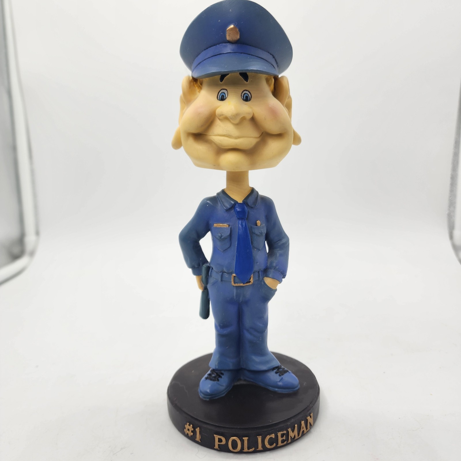 J & D Designs #1 POLICEMAN Bobblehead -Nodder 8.1\