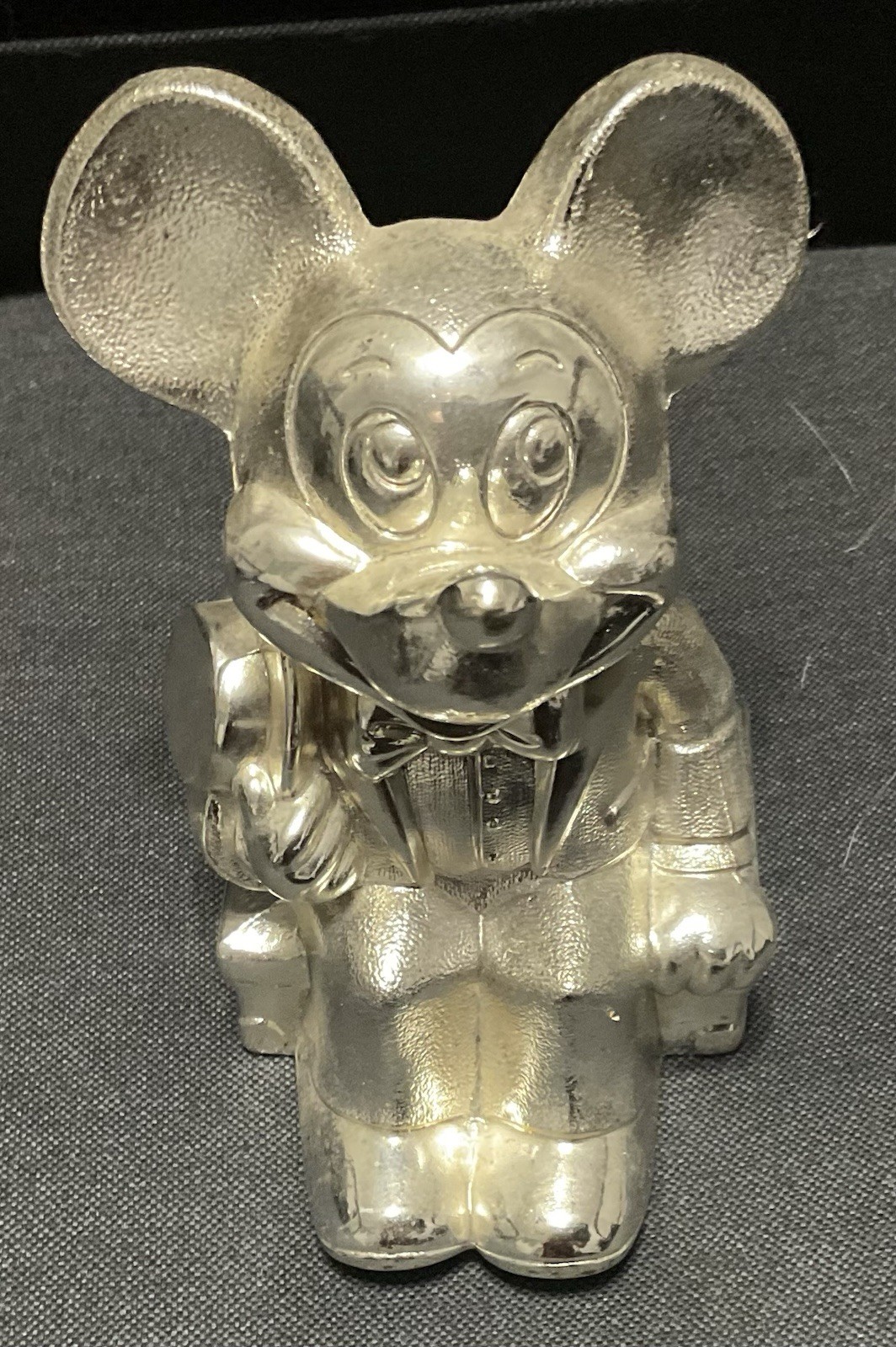 Vintage Walt Disney Productions Disney Mickey Mouse Leonard Japan Metal Bank NEW Vintage Walt Disney Productions Disney Mickey Mouse Leonard Japan Metal Bank NEW