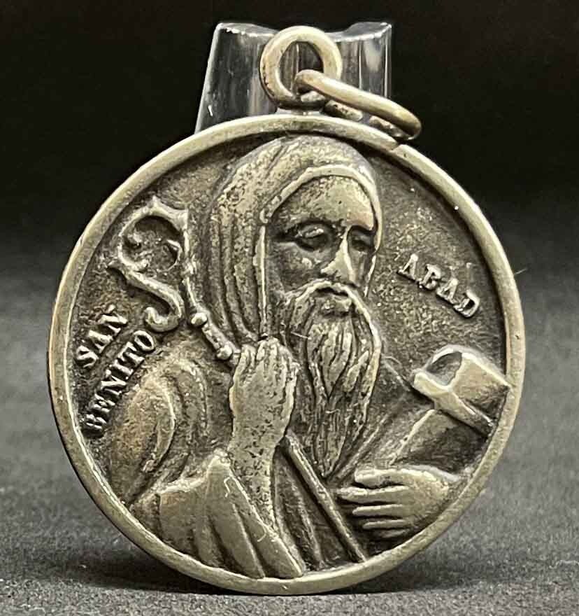 Argentina 1940´ vintage St Benito Abad Benedict Cross protection medal.