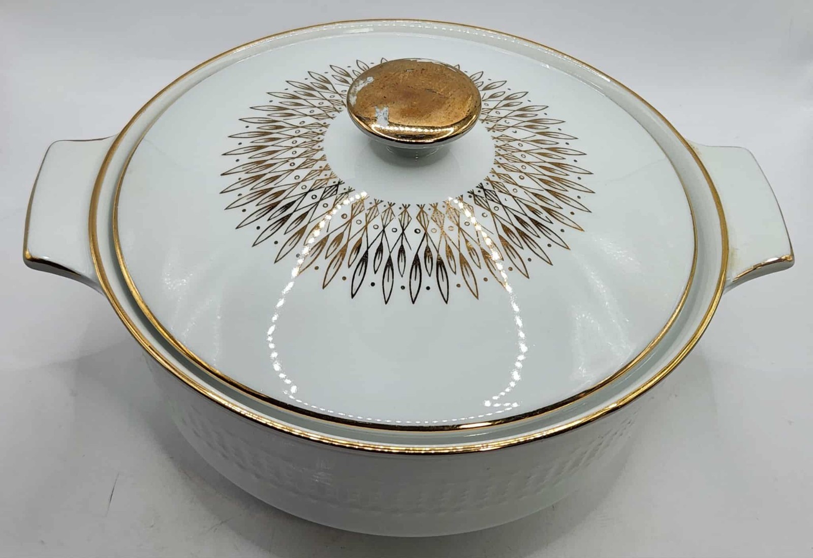 VTG. Winterling Kirchenlamitz Lidded Porcelain Soup Tureen White Bavaria 8\'x4\' VTG. Winterling Kirchenlamitz Lidded Porcelain Soup Tureen White Bavaria 8\'x4\'
