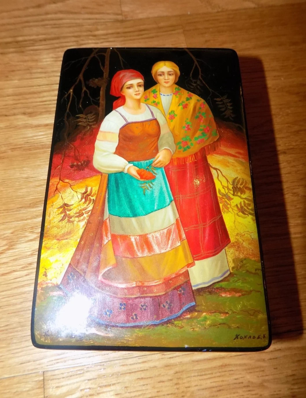 EUC FEDOSKINO RUSSIAN USSR VINTAGE LACQUER LACQUERED HAND PAINTED SIGNED BOX 5