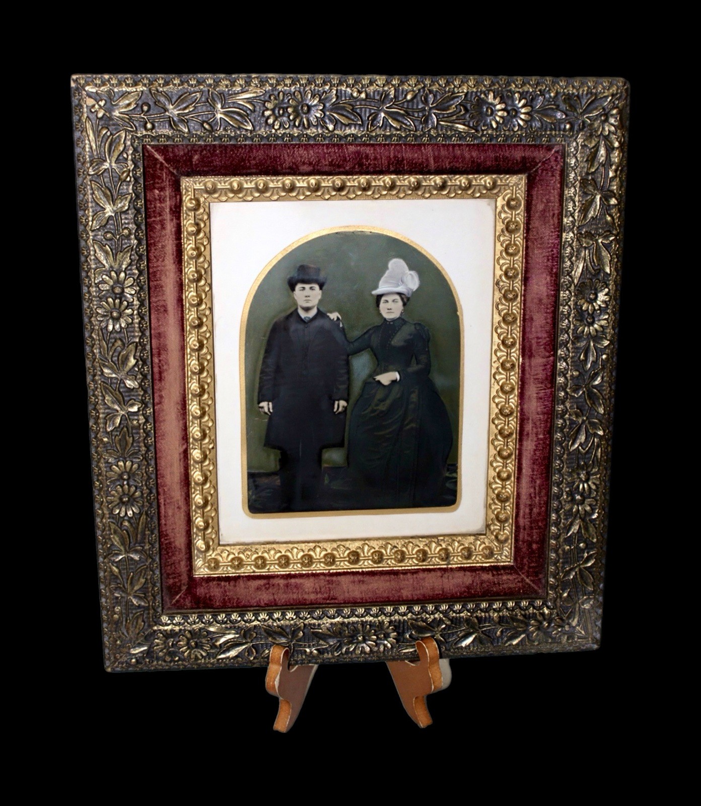 Antique Victorian Carved Wooden & Gesso Deep Picture Frame 14 x 16