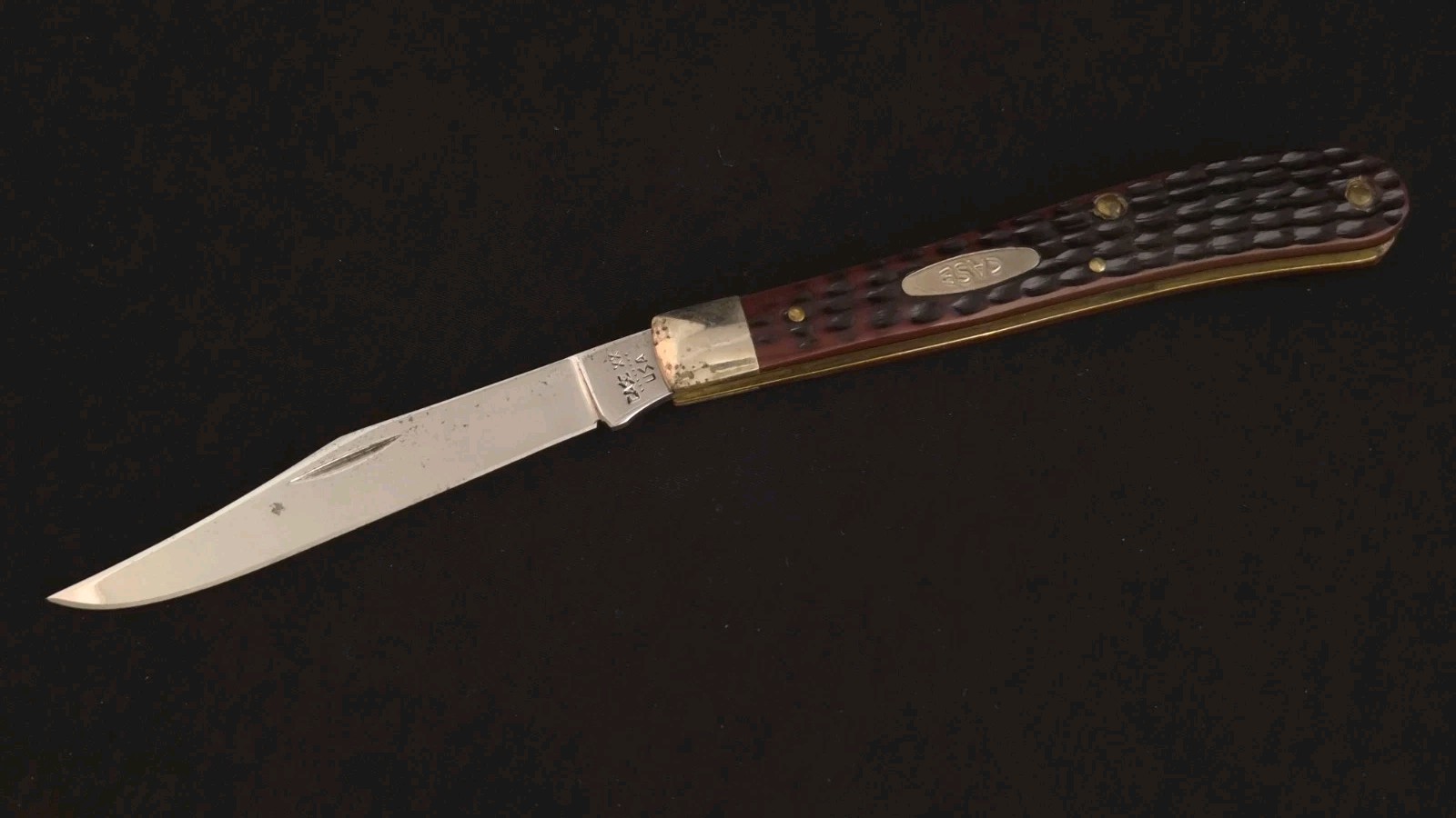 Vintage 1982 Case XX 61048 Slimline Trapper Jigged Delrin Handle 8 Dot Knife