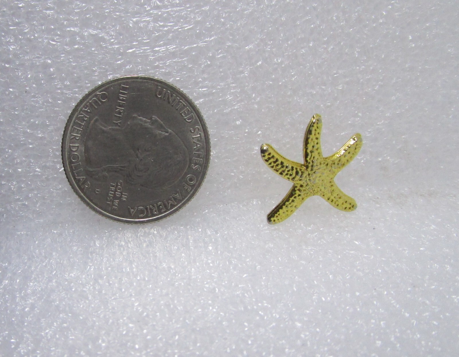 Gold Tone Starfish Pin