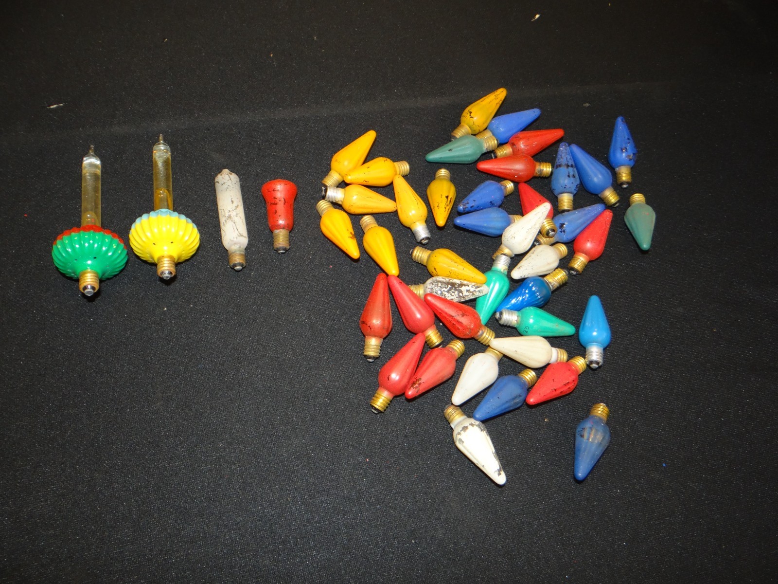 37 Vintage C6 CHRISTMAS LIGHTS Ribbed Cone BULB GE Lamps + 2 Stick Lamps TESTED