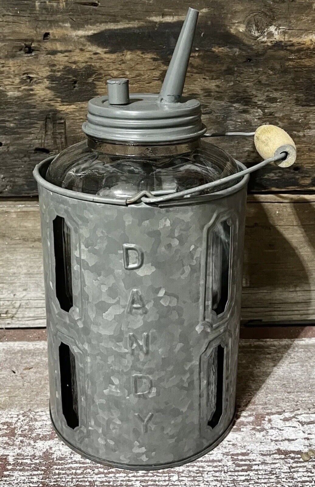 DANDY Galvanized Metal Kerosene Oil Glass Container & Can, Handle