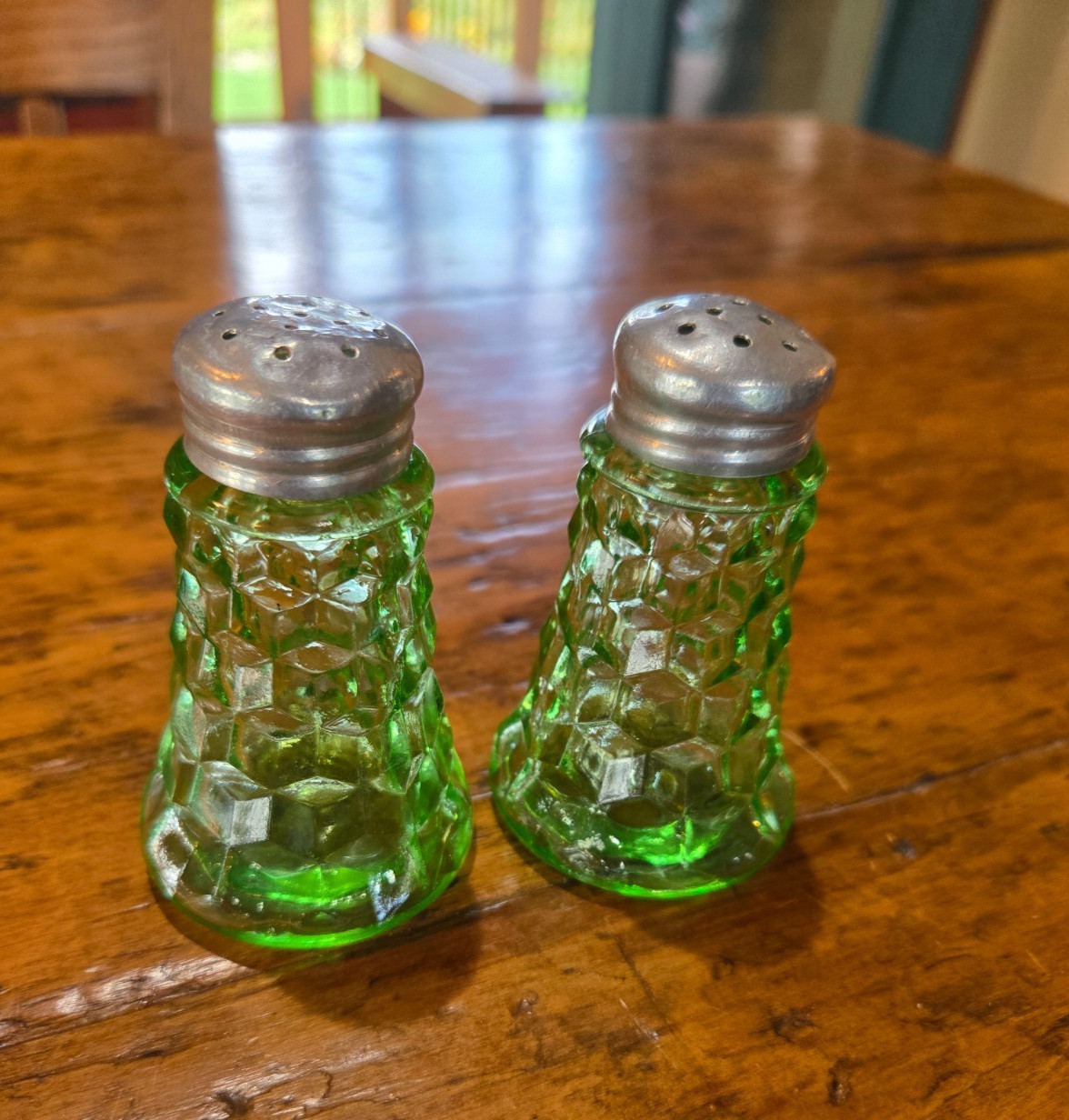 Vintage JEANETTE Green Uranium Glass Salt & Pepper Shakers w/ Cubist Cube Cut