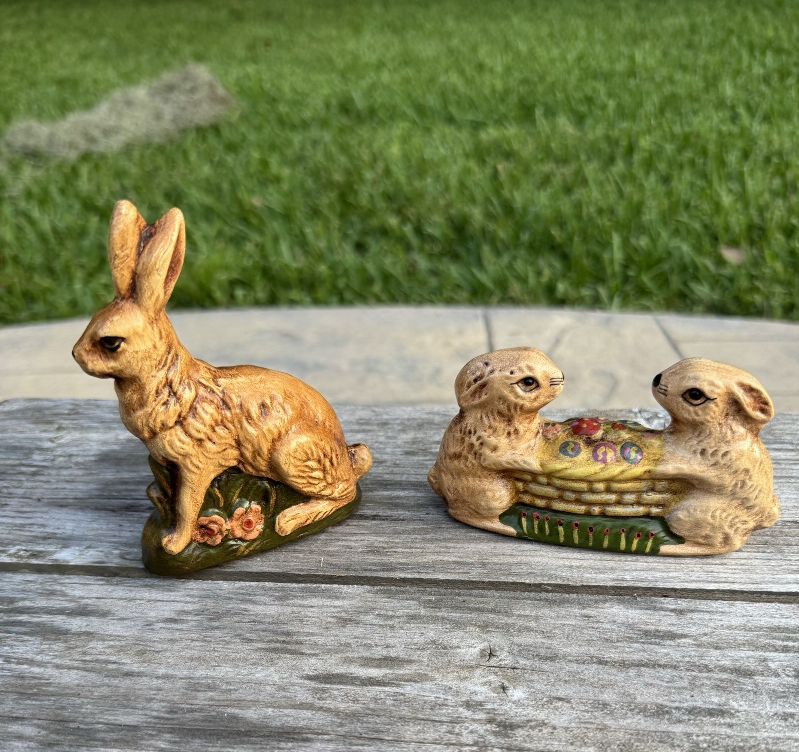 Vintage Unique MCM Chalk Ware Bunny Rabbits Easter Egg Set Of 2