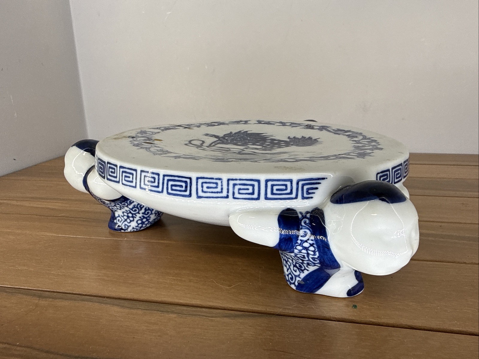 TAKAHASHI SAN FRANCISCO HAND PAINTED FOOTED PORCELAIN  STAND/PEDESTAL