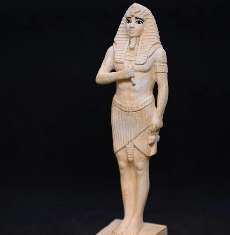 Authentic Pharaonic Statue Rare Egyptian Artifacts Of Phataoh King Tutankhamun