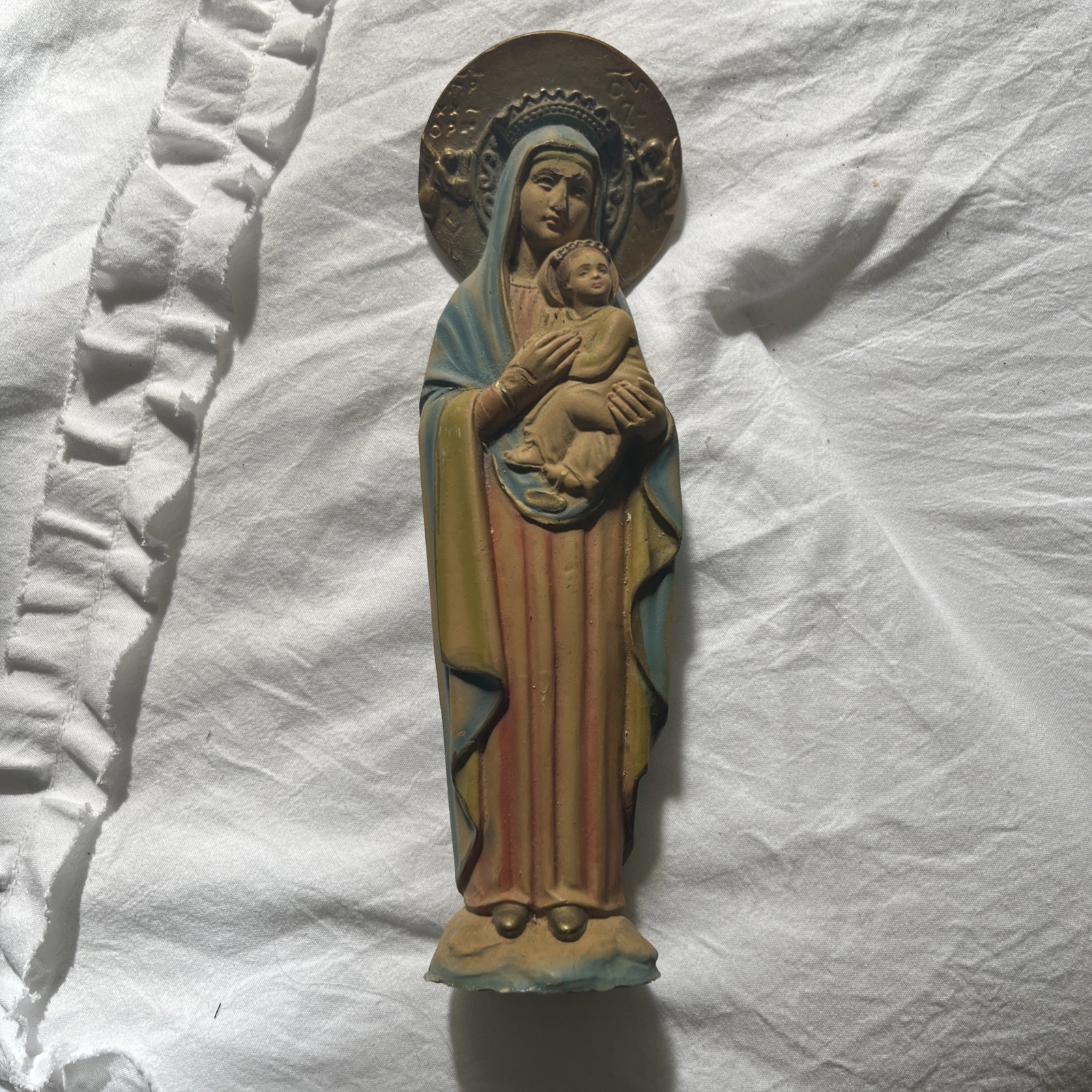 VINTAGE STATUARY MADONNA AND CHILD ITALIAN CHALKWARE STATUE 