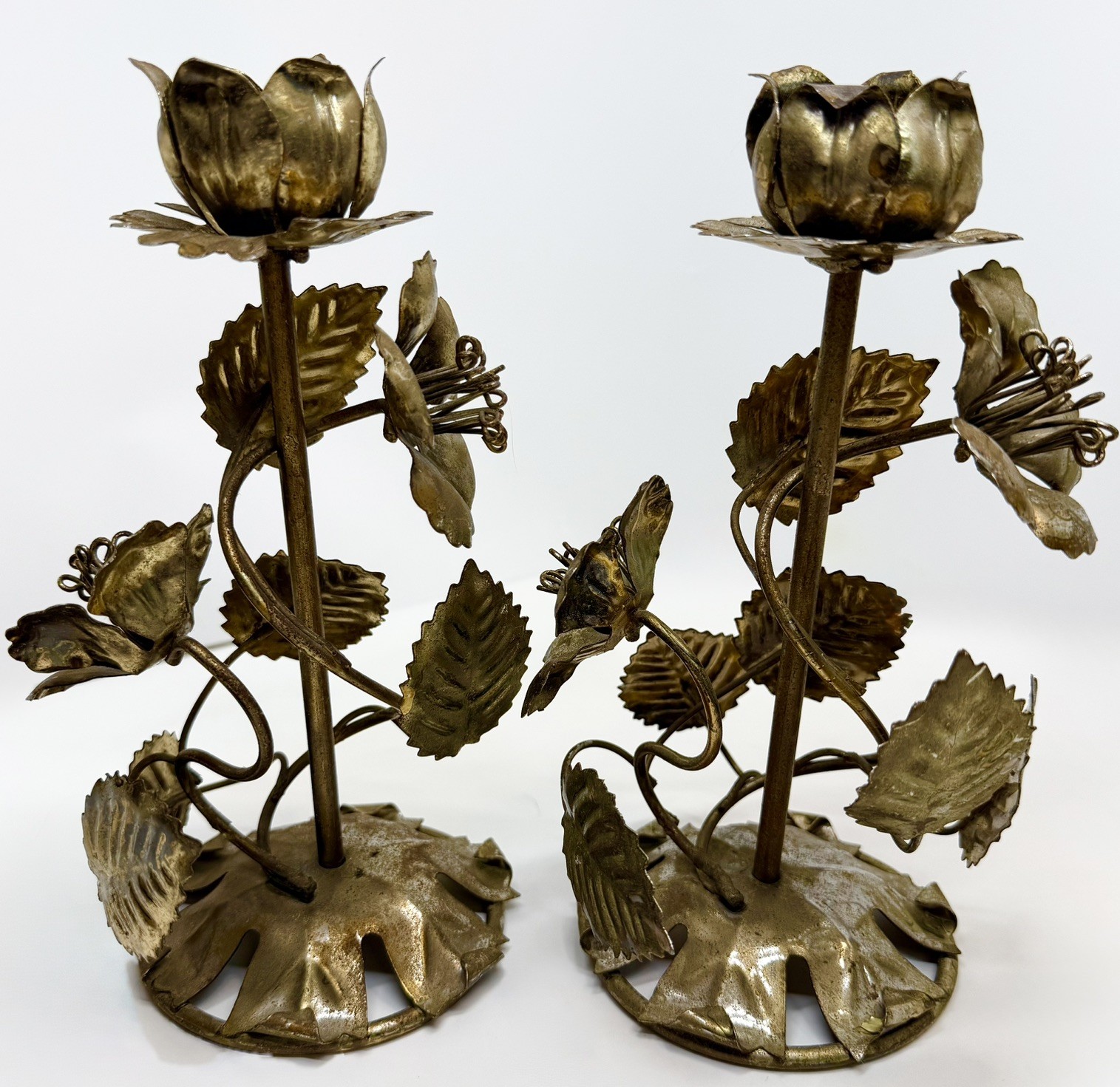 VTG 1950s Pair (2) Italy Gold Gilt Floral Candle Holders Hollywood Regency 8.5”