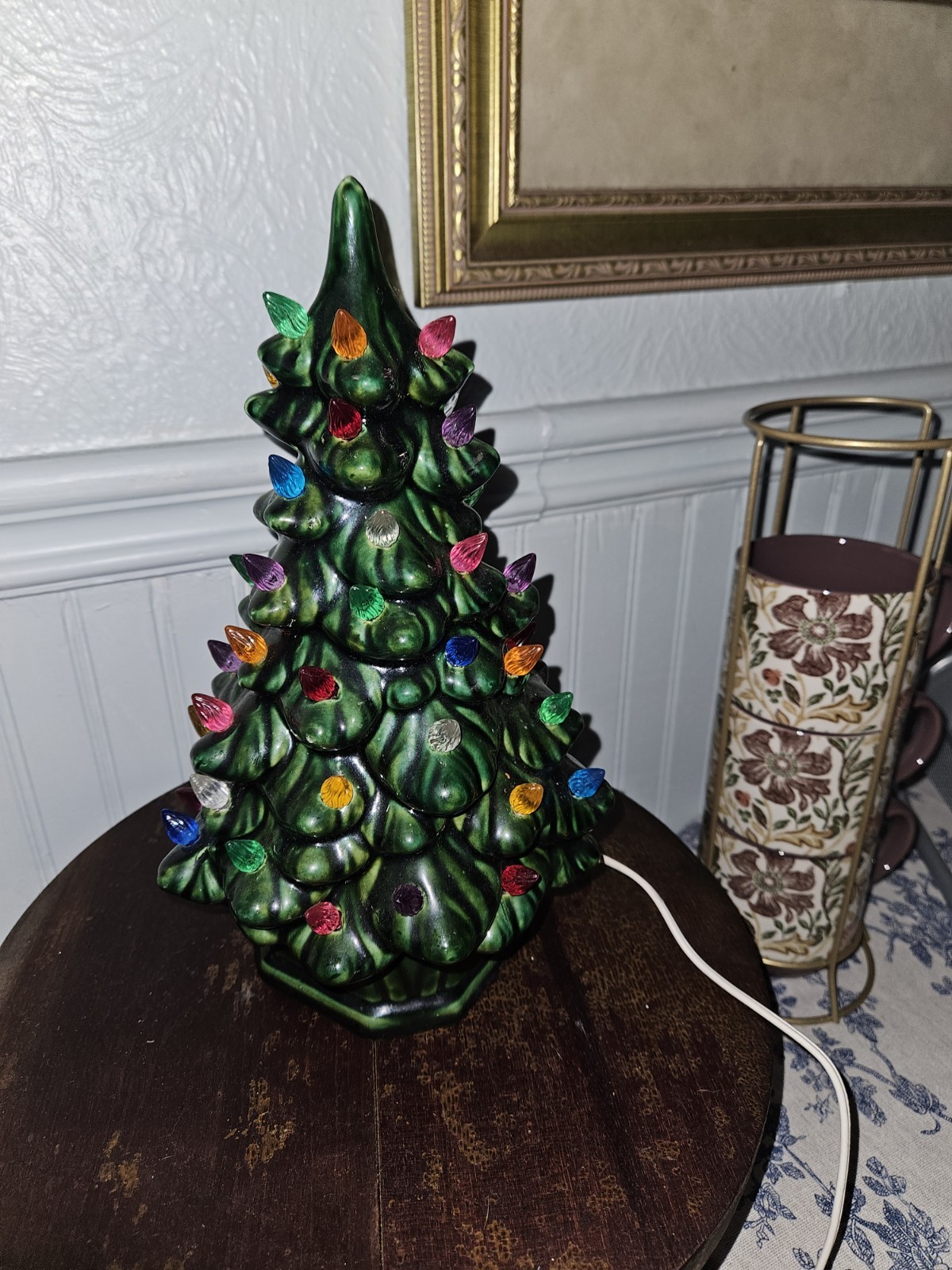 1978 MG Nowells Ceramic Tree. Works Perfectly. Missing One Bulb