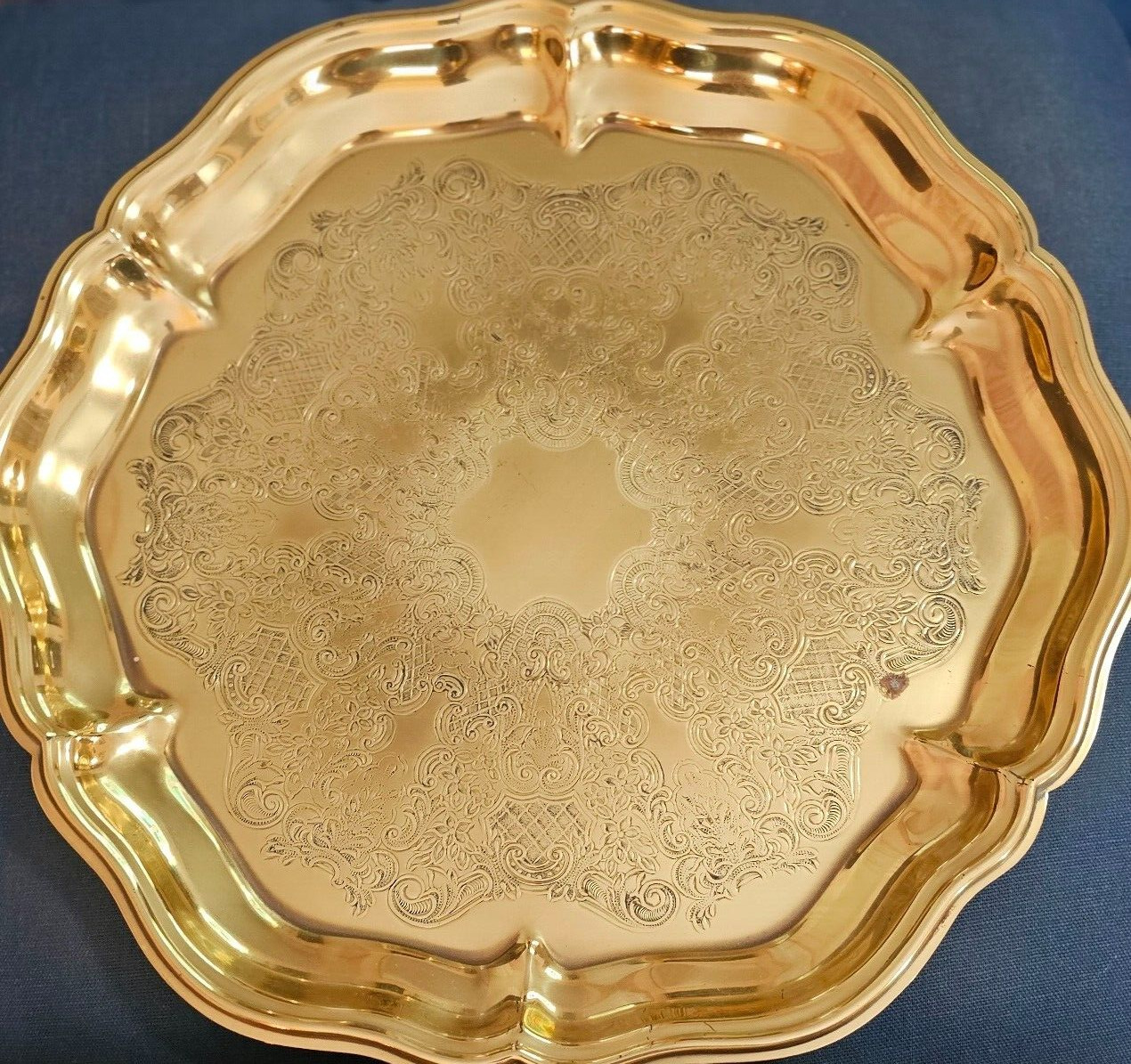 Very Nice Gold-tone Tin Serving Platter Tray Round