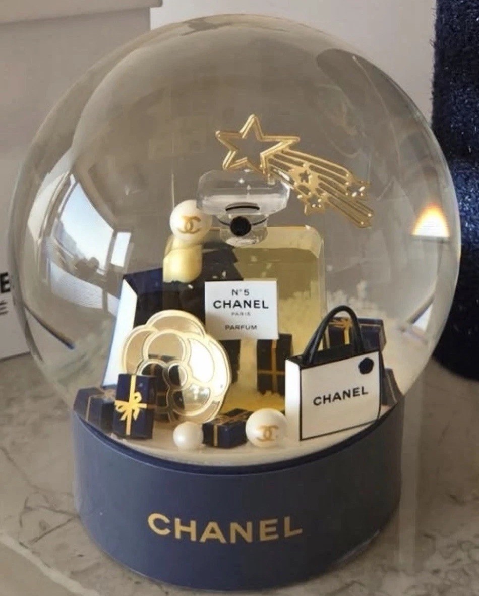 CHANEL 2025 VIP Snow Globe N°5 Shooting Star Holiday Gift w/ Box Rare