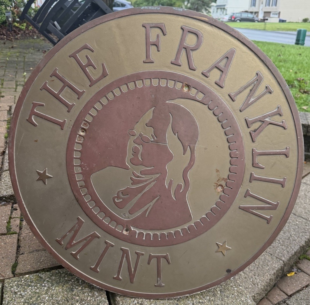 The Franklin Mint Heavy Cast Bronze Building Plaque Sign Hung On Headquarters