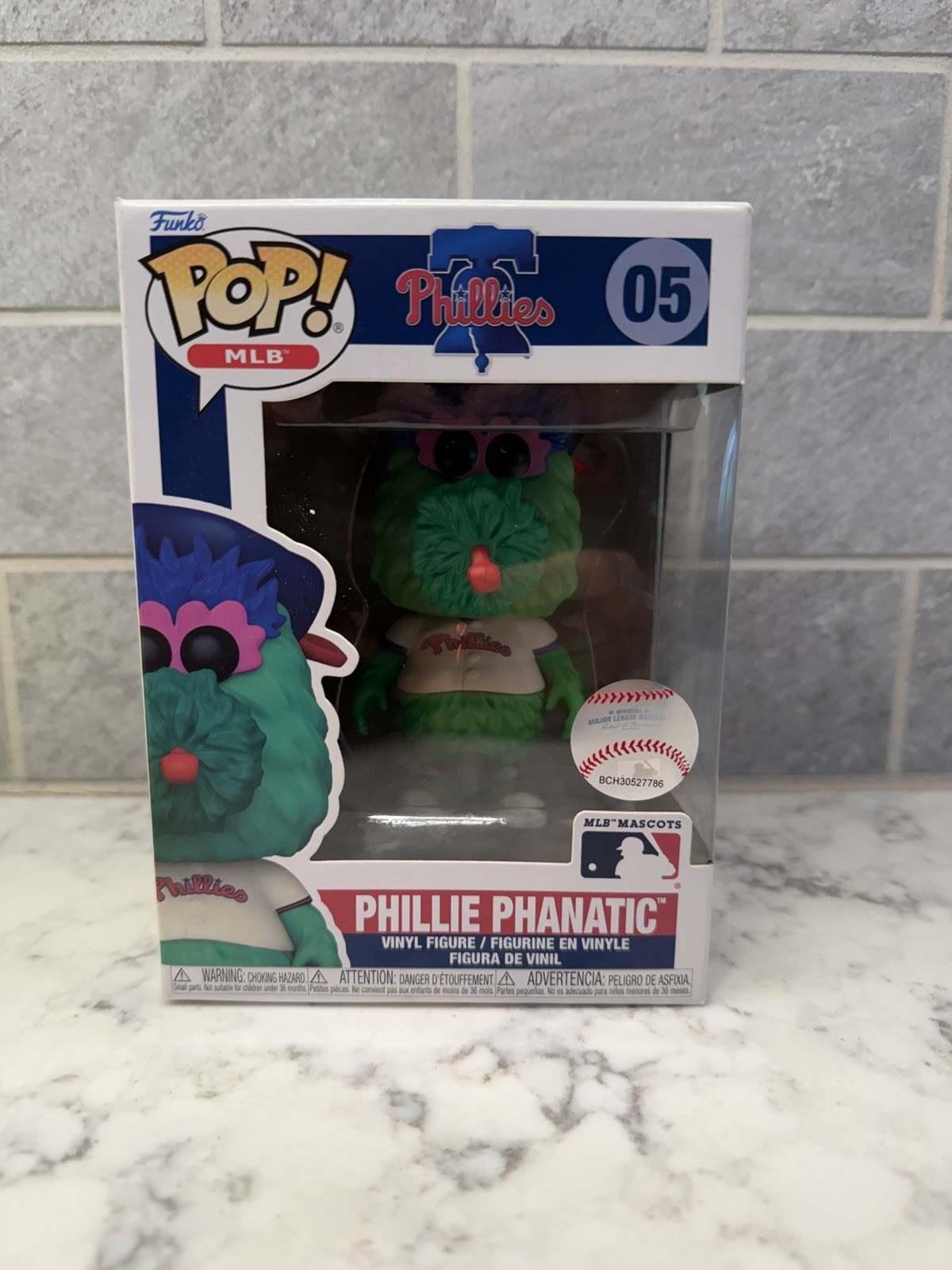 Pop MLB Philadelphia Phillies Phillie Phanatic Vinyl  Funko Cream Jersey  SGA
