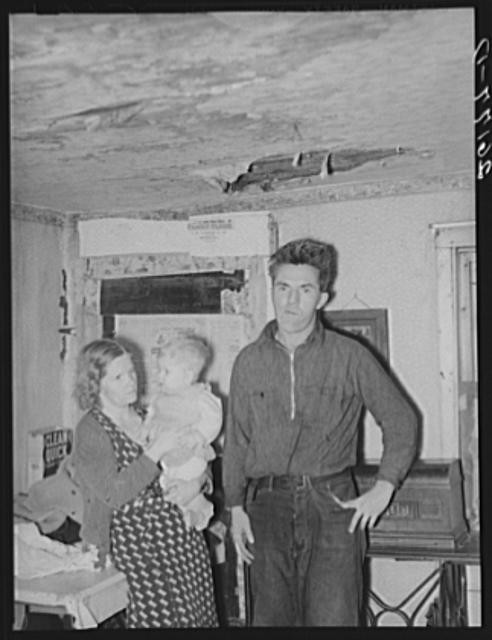 Photo:Oswego County New York George Deacon Wife Baby 1900s Family Portrait