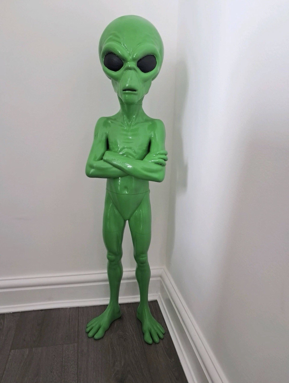Mad Alien Statue 3 Feet Tall Mad Alien Statue 3 Feet Tall