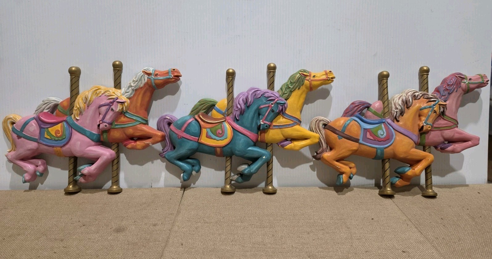 (3) Vintage Burwood Wall Hanging Carousel Horses MADE IN USA. Plastic. 2500-2