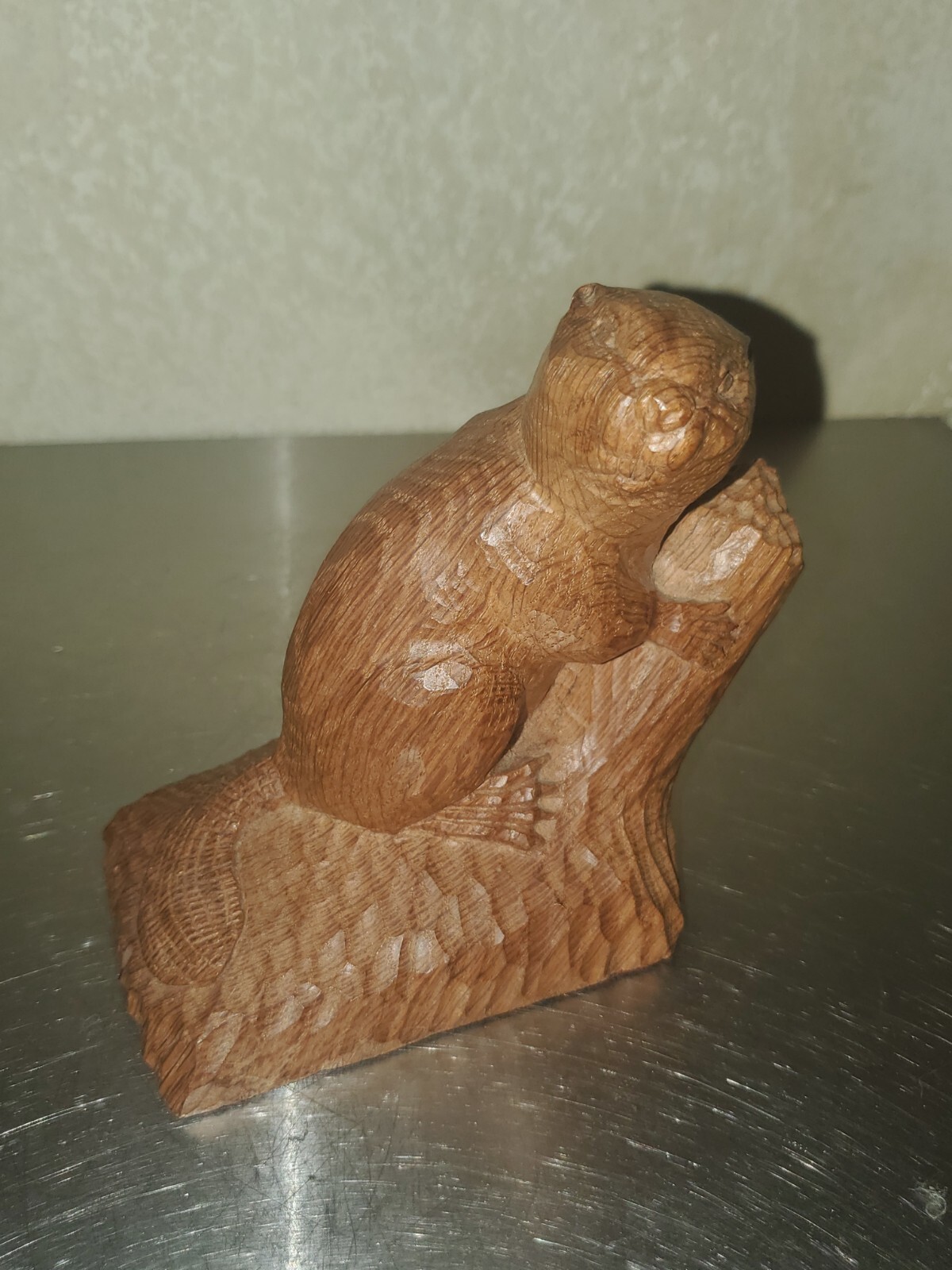 Vintage Carved Beaver On Stump Figurine 