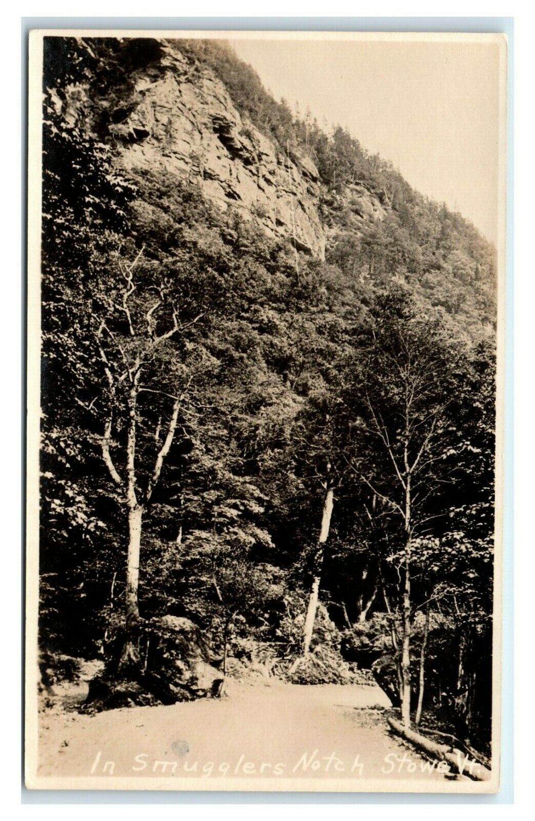 Postcard In Smugglers Notch, Stowe VT RPPC L22