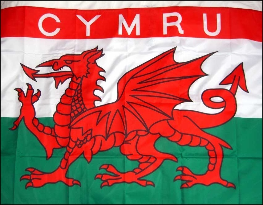 CYMRU WALES 18\