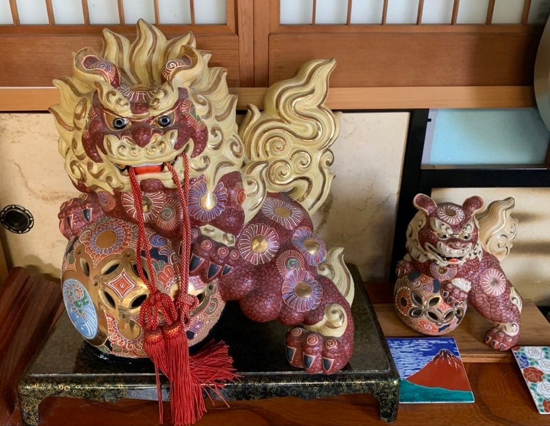 Kutaniyaki Foo Dog Statues Set of 2 Red & Gold Ceramic Decorative Lion Sculpture